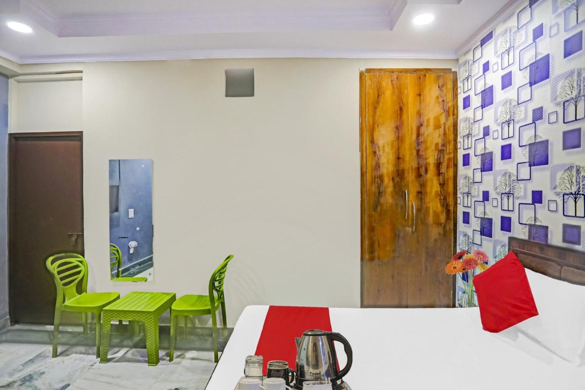 Super Hotel O Metro Inn Near Worlds Of Wonder Kalkaji Devi Exterior photo